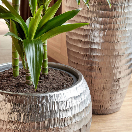 Baq Opus Hammered Globe Silver