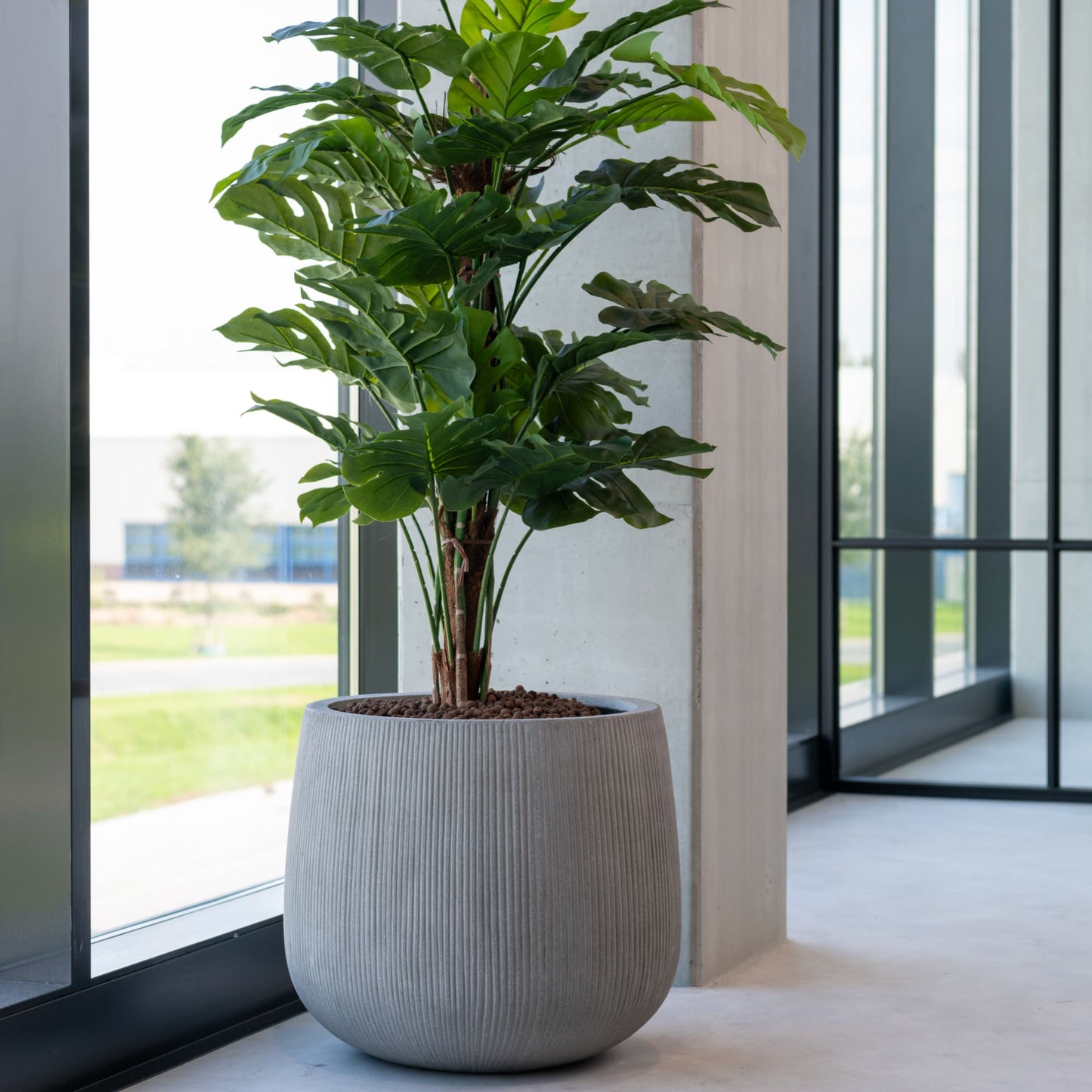 Pax Dark Grey (vert. ridg.)